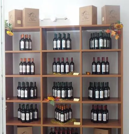 Agriturismo La Confina Фермерский дом *